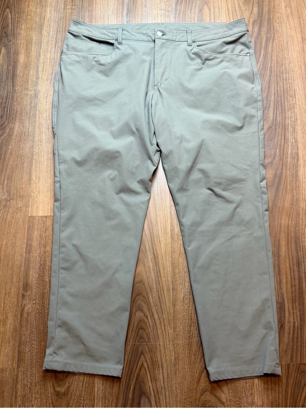 Lululemon ABC Style Warpstreme Slim Fit Pants Light Green Fatigue Men’s Size 40